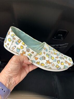 TOMS Adult I Like You A Latte Slip On Shoes Size 8